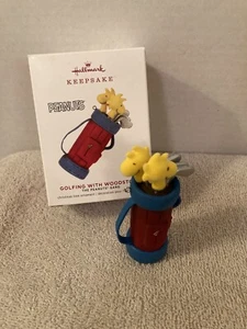 HALLMARK 2019 GOLFING WITH WOODSTOCK PEANUTS GANG KEEPSAKE CHRISTMAS ORNAMENT - Picture 1 of 8