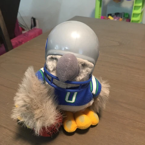 NFL Huddles Vintage Seattle Seahawks Mascot Plush Tudor Games 1983 Rare Cover