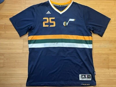 Men’s XL Adidas Utah Jazz Mikki Moore 2016 Basketball Autographed Shooting Shirt - Image 1 of 4
