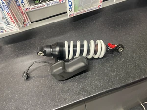 KTM SUPER DUKE GT REAR SHOCK - Picture 1 of 3