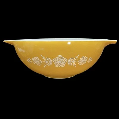 Vintage 1970s Pyrex Milk Glass Cinderella Mixing Bowl 4QT. Golden Butterfly #444 - Image 1 of 4