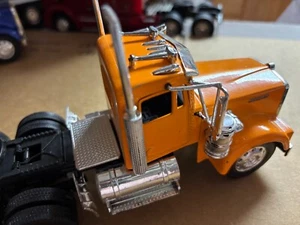 1/32 NEW RAY USED KENWORTH W 900 DAY CAB SEMI TRACTOR, NO PACKAGING # B266 - Picture 1 of 6