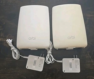 Netgear Orbi 1x Router RBR50 & 1x Satellite RBS50 AC Tested Free Ship Yellowed - Afbeelding 1 van 5