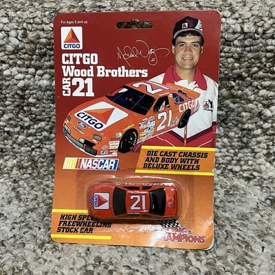 Литая модель Майкла Уолтрипа в масштабе 1:64 No21 от Racing Champions  - Изображение 1 из 3