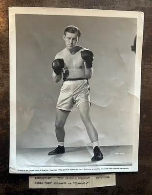 Photo of 1940  "The Leather Pusher" Universal Noble "Kid" Chissell as Givanni - Image 1 of 4