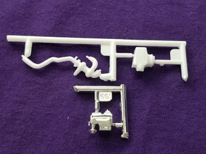 Chevy S-10 1991 turbo, plenum, manguera/tanque de Revell kit modelo 1:25 Lowrider - Imagen 1 de 9