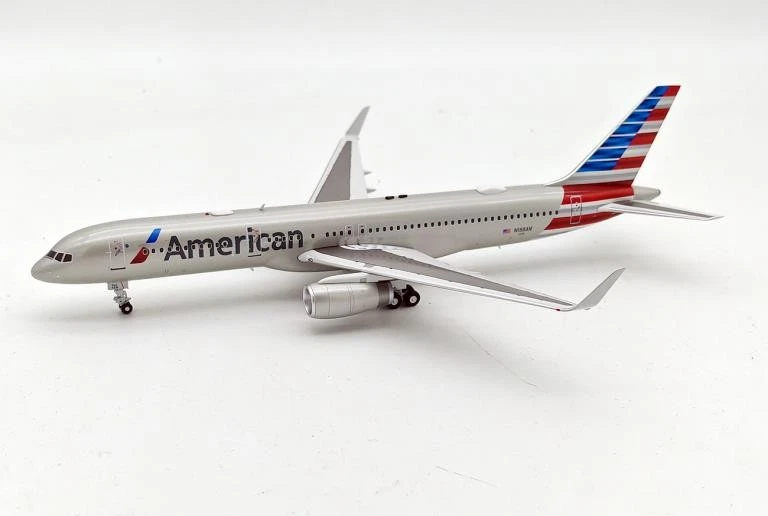Americano Airlines Boeing 757-223 N188AN con Supporto 1:200 Inflight200 - Immagine 1 di 1