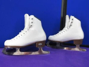 Riedell Diamond White Skating Boots Ice Skates Size 3 Med Capri Stainless Blades - Picture 1 of 8