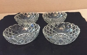 Four Vintage Anchor Hocking Diamond Glass bowls 5 X 2 Clear - Picture 1 of 5