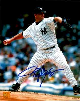Roger Clemens Signed 8x10 Photo New York Yankees Auto DCI Authentication - Image 1 of 2