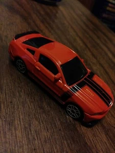 Maisto Fresh Metal Ford Mustang Boss 302 1:64 Scale Die-Cast Car - - Picture 1 of 6