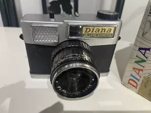 Appareil Photo Argentique DIANA De Luxe Matériel Vintage - Foto 1 di 9