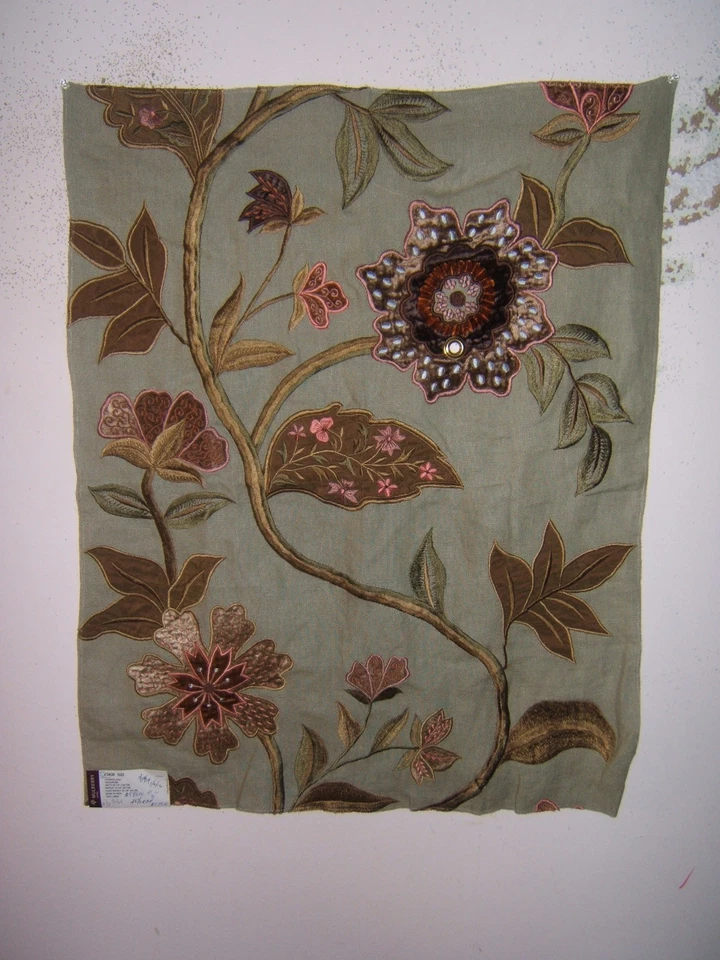 Mulberry Home, Grandiflora, Bordado Floral, Color Aqua y Rosa Foto 1 de 1