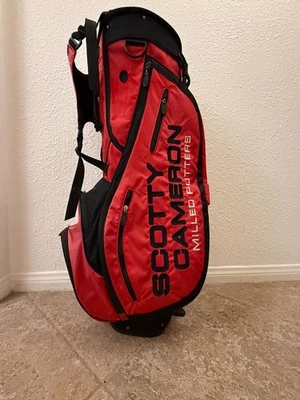 BOLSO DE PIE SCOTTY CAMERON CIRCLE T ROJO SOLO EN JAPÓN Foto 1 de 4