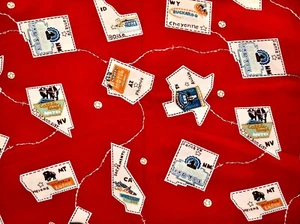 Wild West States Stoff, #D71218, rot, Staaten in weiß verbunden durch Stacheldraht, 68"x45" - Bild 1 von 1