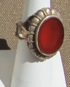 Carnelian (Agate?) set in Ornate Filigree Sterling Ring - Picture 1 of 3