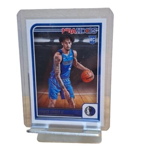 NBA HOOPS 2023-24.. DERECK LIVELY 11.. TARJETA DE NOVATO.. TARJETA NÚMERO 241 - Imagen 1 de 3
