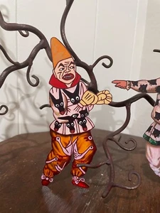 U Pick Vintage Inspired Clown in Boxing Gloves Halloween Cardstock Decoration - Picture 1 of 7