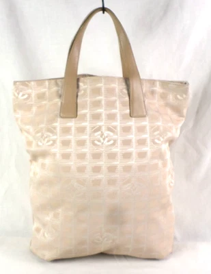 Chanel 7317024 Nueva Línea de Viaje Beige Nylon y Cuero Grande Largo Bolso Cartera Foto 1 de 4