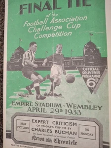 Approx 200 EVERTON PROGRAMMES - Picture 1 of 24