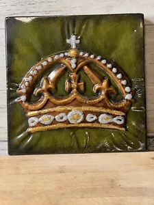 CROWN TILE METAL DECORATIVE WALL HANGING PLAQUE HOME DECOR - Picture 1 of 7