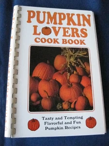 Pumpkin Lovers Cookbook 1995 3rd Print Plastic Comb Made USA NEW - Picture 1 of 4