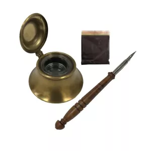Tintero de latón envejecido de 3" con cuenco de vidrio extraíble, pluma de plumín de madera y polvo de tinta - Imagen 1 de 6