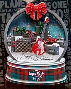 2025 HARD ROCK CAFE LONDON 3D CHRISTMAS HOLIDAY GLITTER SNOW GLOBE BAND LE PIN - Picture 1 of 2