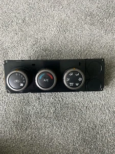 2004 Nissan Titan Ac Temperature Heat Climate Control Unit OEM 4Ash19980Bh - Picture 1 of 2