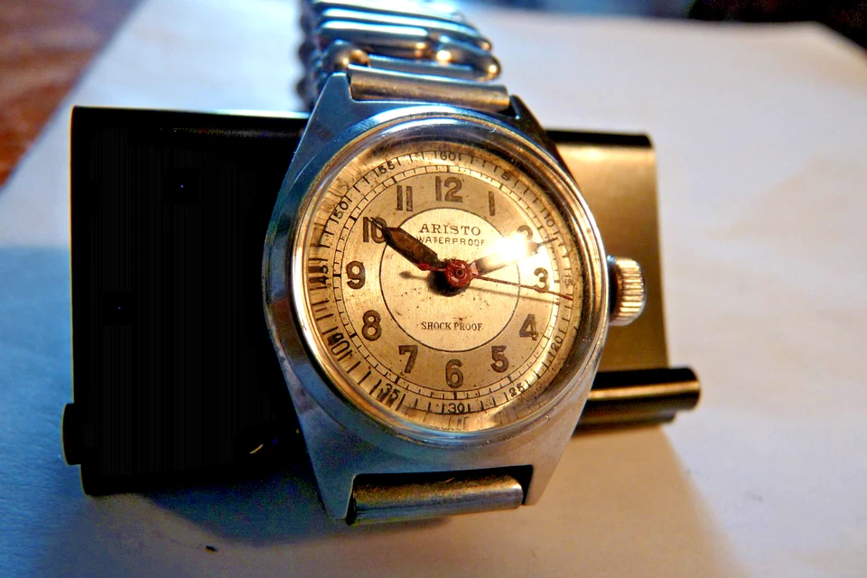 ARISTO militar vintage??  Relógio suíço c. década de 1940 raro - Imagem 1 de 4