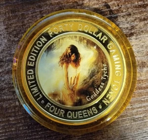 2021 FOUR QUEENS Lady Goddess Tyche 40 $ GELB Cap .999 Silver Strike - Bild 1 von 2