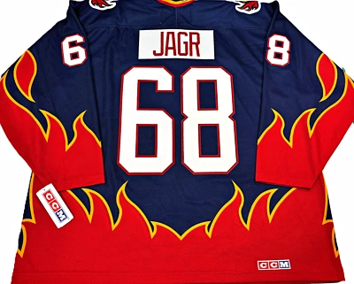 VTG-2XL * JAROMIR JAGR CALGARY FLAMES FAN/FASHION CCM NHL LICENSED HOCKEY JERSEY - Image 1 of 4