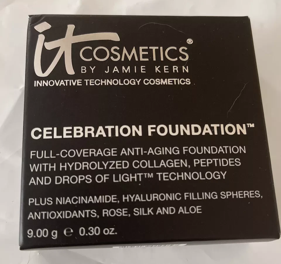 It Cosmetics Celebration Full Coverage Rich Powder Foundation Full Size .30 Oz