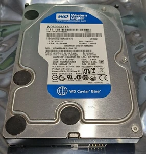 Unidad de disco duro Western Digital WD5000AAKS-08A7B2 500 GB 3,5" SATA 7200 HGRNNT2MBB 11 DE FEBRERO DE 2010 - Imagen 1 de 2