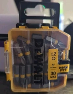 Dewalt #2 30 piece Bit set with Belt Clip - Picture 1 of 2