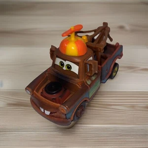 #Disney Pixar Cars Tow Mater Propellermütze ~ neuwertig ~ Druckguss - Bild 1 von 7