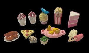 Lote de 12 huevos surtidos en miniatura para muñecas palomitas de maíz helado pizza cupcake - Imagen 1 de 13