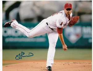 JOEL PINEIRO  ANAHEIM ANGELS   ACTION SIGNED 8x10 - Picture 1 of 1