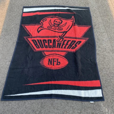 TAMPA BAY BUCCANEERS STADIUM BLANKET Vintage Biederlack USA Made Cover
