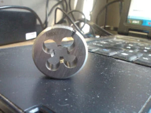 M8 X 1.25 X 1" ALTA VELOCIDAD ACERO REDONDO TROQUEL AJUSTABLE - Imagen 1 de 1