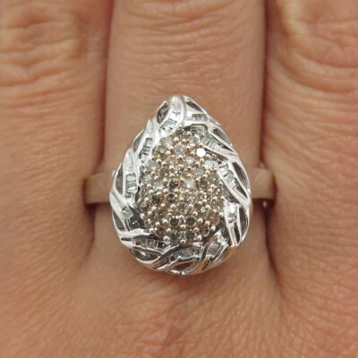 Anillo en lágrima de diamantes blancos y champán real de plata de ley 925 talla 10,75 Foto 1 de 4