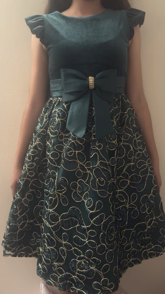 罕见 Too Big Girl's Sparkling 优雅天鹅绒和蕾丝花式连衣裙 - 10 码 — 第 1/1 张图片