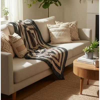 Manta cuadrada vintage hecha a mano de ganchillo afgana abuela en negro crema marrón acogedora Foto 1 de 4