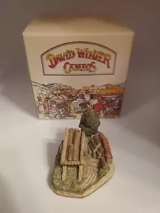 Sweet 1991 DAVID WINTER CAMEOS Greenwood Wagon w/ Box Miniature  - Picture 1 of 24