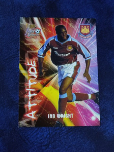 IAN WRIGHT TRADING CARD. FUTERA. WEST HAM UNITED. ATTITUDE