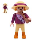 Playmobil figure girl with hat and flute