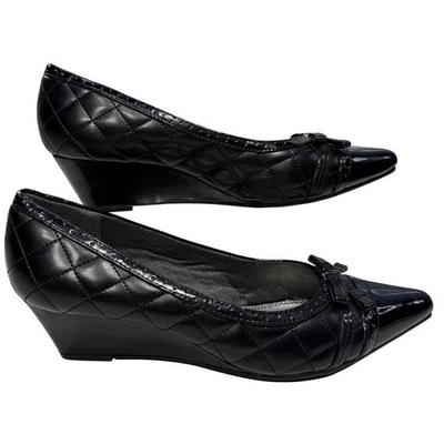Tacones de cuña Life Stride Pembroke negros acolchados para mujer talla 7,5 M detalle de lazo Foto 1 de 4