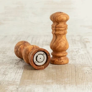 Set sale e pepe in legno di ulivo lavorazione artigianale made in italy cm 5x15 - Imagen 1 de 2