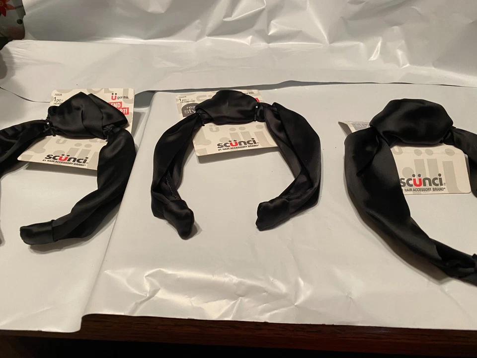 Diadema 3 nudos Scunci negro satinado #70328 nueva con etiqueta de fábrica Foto 1 de 1