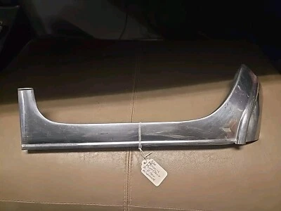 56 Mercury Montclair 1956 pilar a moldura de parabrisas LH Foto 1 de 4